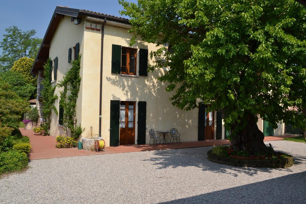 Maison d'hôtes Agriturismo La Breda à San Felice del Benaco Extérieur photo